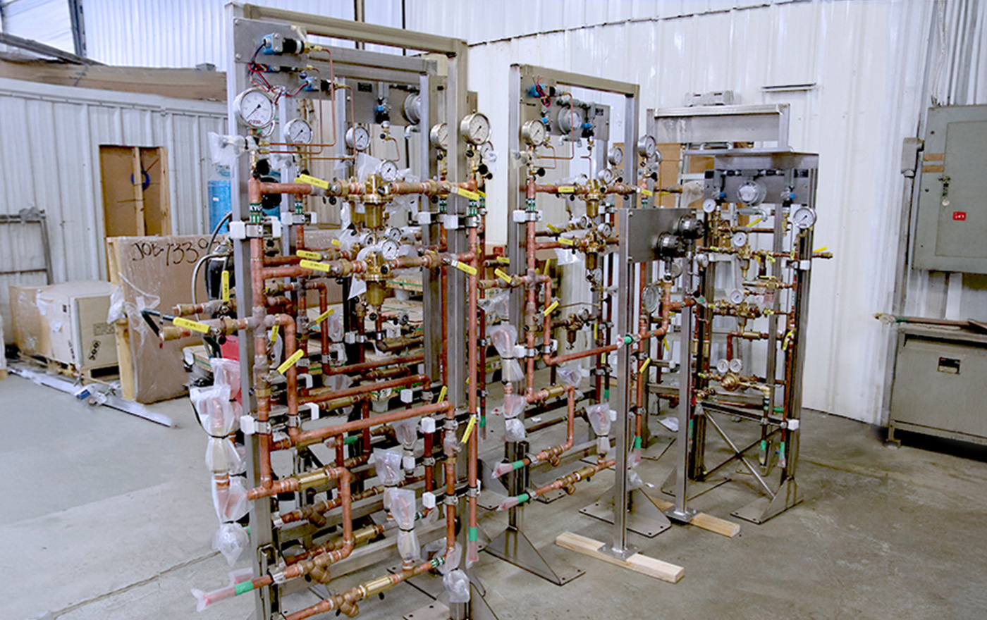 Medical gas pressure control final line manifolds - engineering fabrication_10-2