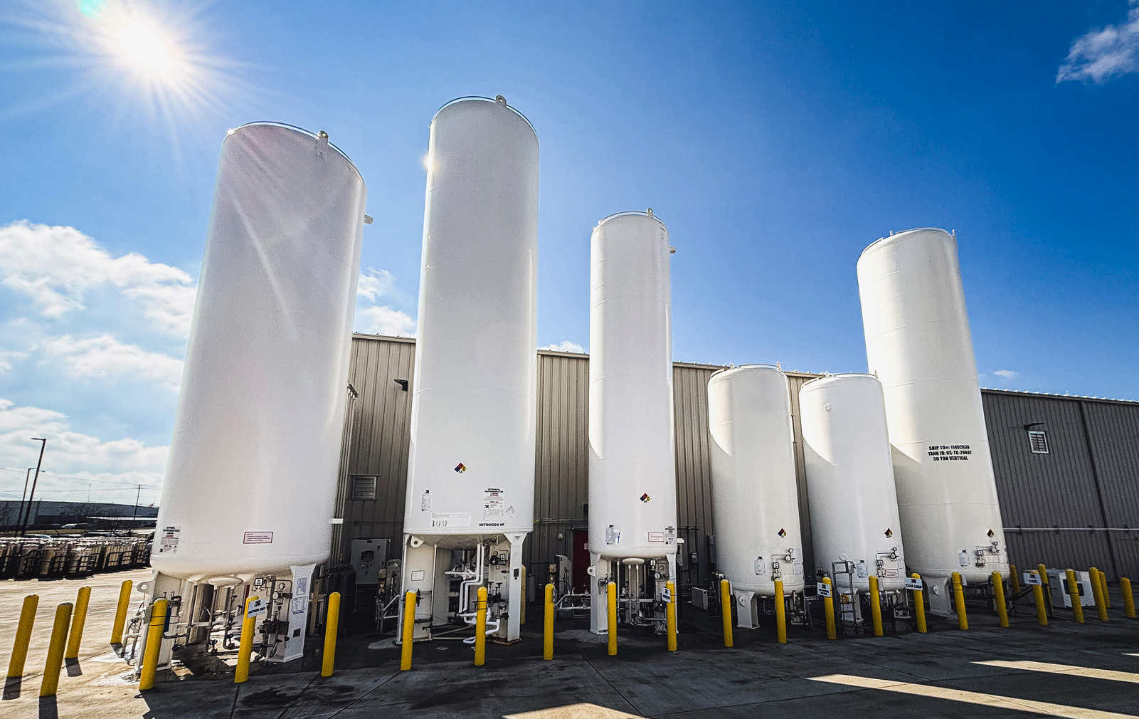 Vertical-Cryogenic-Storage-Tanks_for_LIN-LAR-LOX-CO2__10