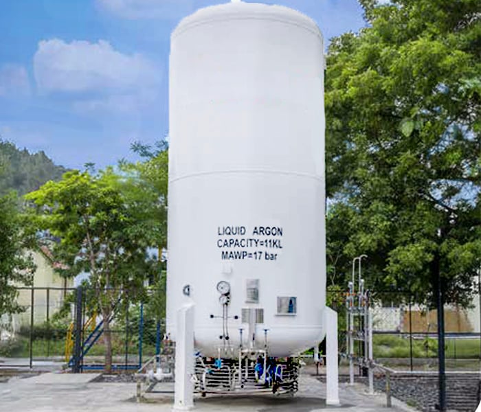 2  - High-Pressure Vertical Cryogenic Storage Tanks