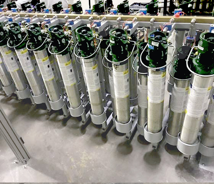 4 - - Linear Opus Custom Medical High Pressure Gas Cylinder Filling System